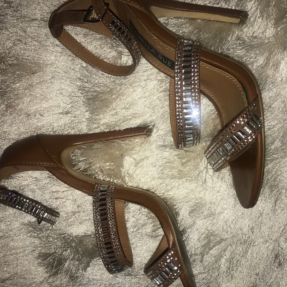 Strappy Camel Heels Rhinestone 6 1/2 - Picture 2 of 3
